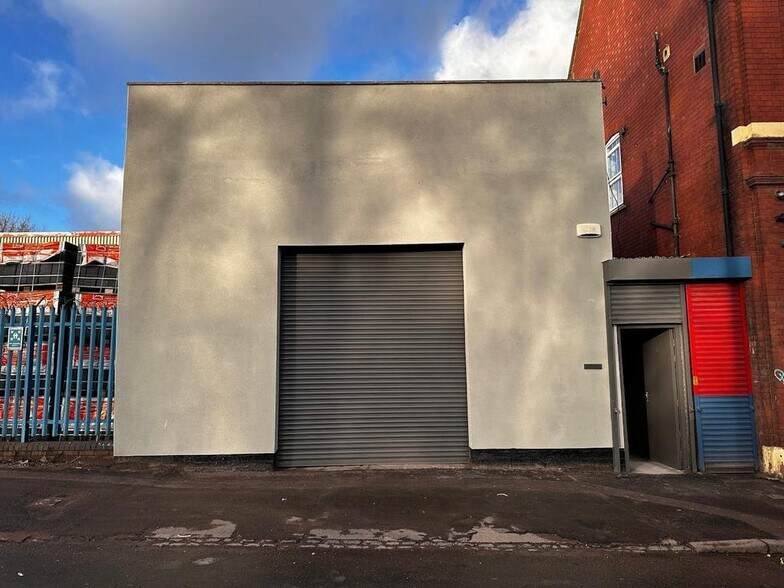 15 Rolfe St, Smethwick à louer - Photo de l’immeuble – Image 2 sur 24