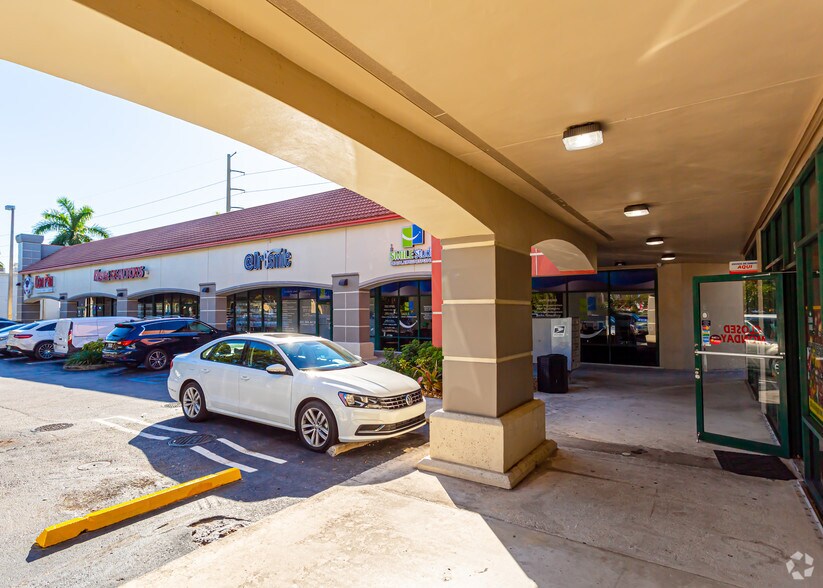 4179-4297 NW 107th Ave, Doral, FL à louer - Photo de l’immeuble – Image 3 sur 4