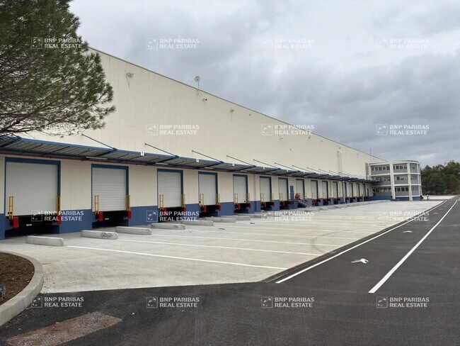 Plus de détails pour Industriel/Logistique à louer