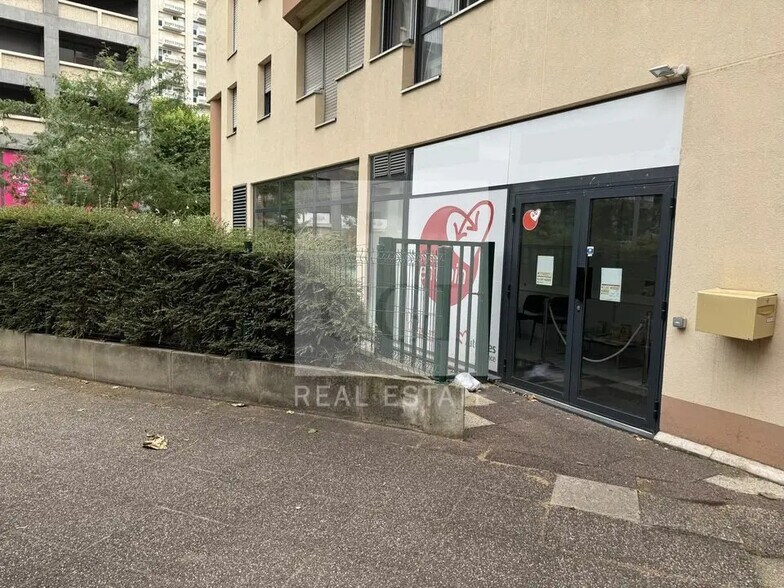 Bureau dans Lyon à louer - Photo de l’immeuble – Image 1 sur 9