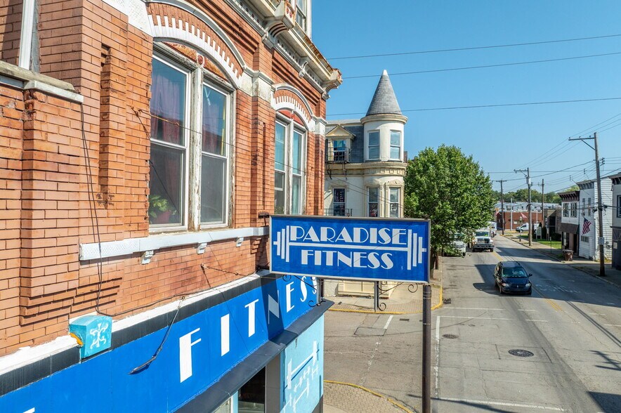 6017-6019 Vine St, Cincinnati, OH à vendre - Photo de l’immeuble – Image 2 sur 43