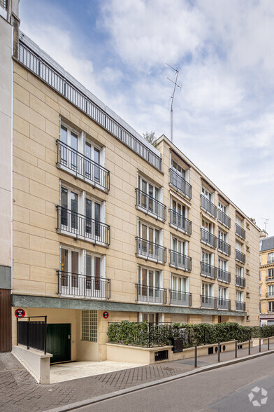 23 Rue Saint-Ferdinand, Paris à louer - Photo de l’immeuble – Image 3 sur 4