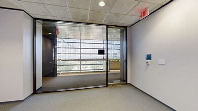 10777 Westheimer Rd, Houston, TX à louer Numérisation 3D Matterport– Image 1 sur 8