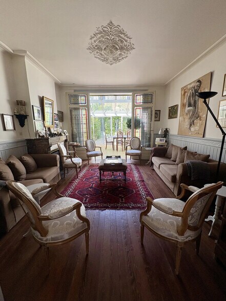 Bureau dans Bordeaux à vendre - Photo de l’immeuble – Image 3 sur 16