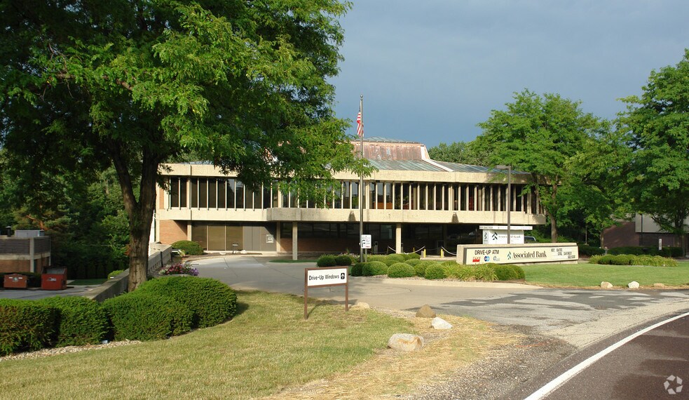 4600 N Brandywine Dr, Peoria, IL à louer - Photo de l’immeuble – Image 2 sur 9