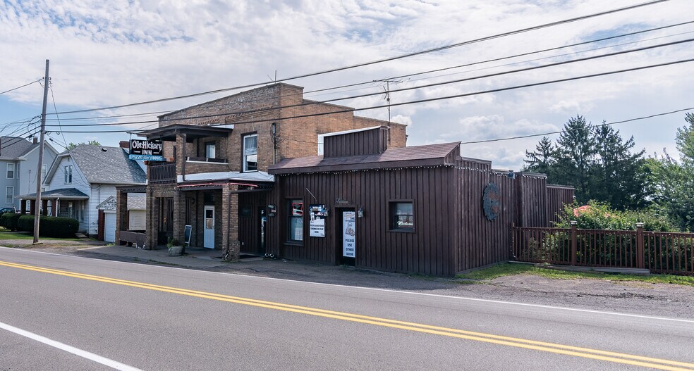 125 Main St, Hickory, PA à vendre - Photo de l’immeuble – Image 3 sur 24