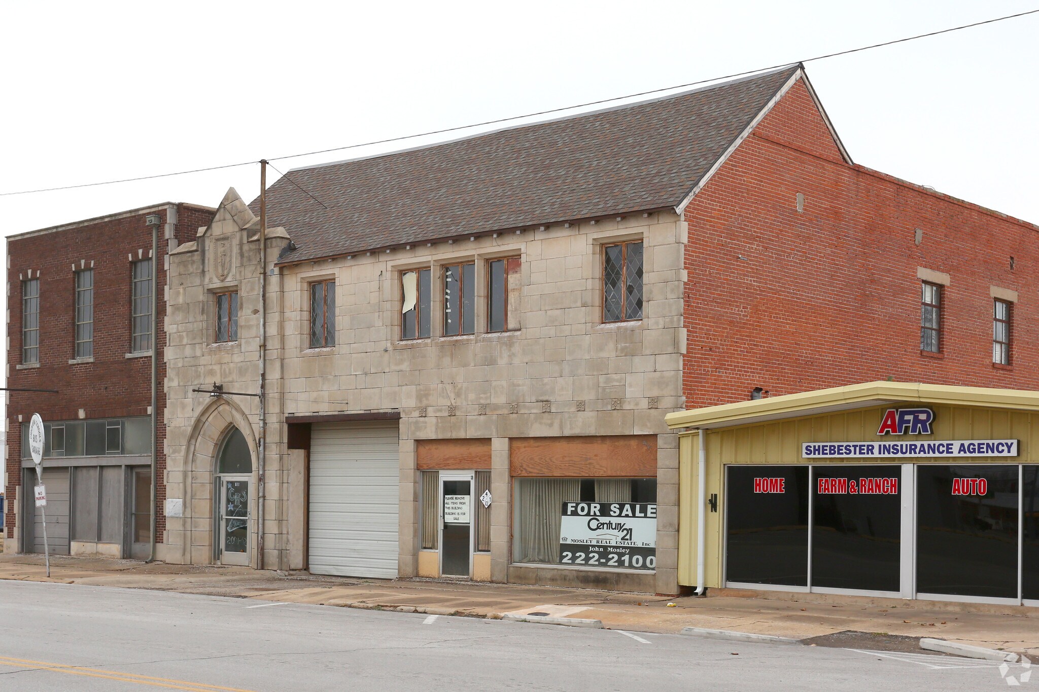 611-613 W Chickasha Ave, Chickasha, OK à louer Photo principale– Image 1 sur 44