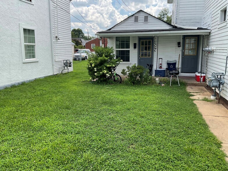 1806 Fall Hill Ave, Fredericksburg, VA à vendre - Photo de l’immeuble – Image 3 sur 16