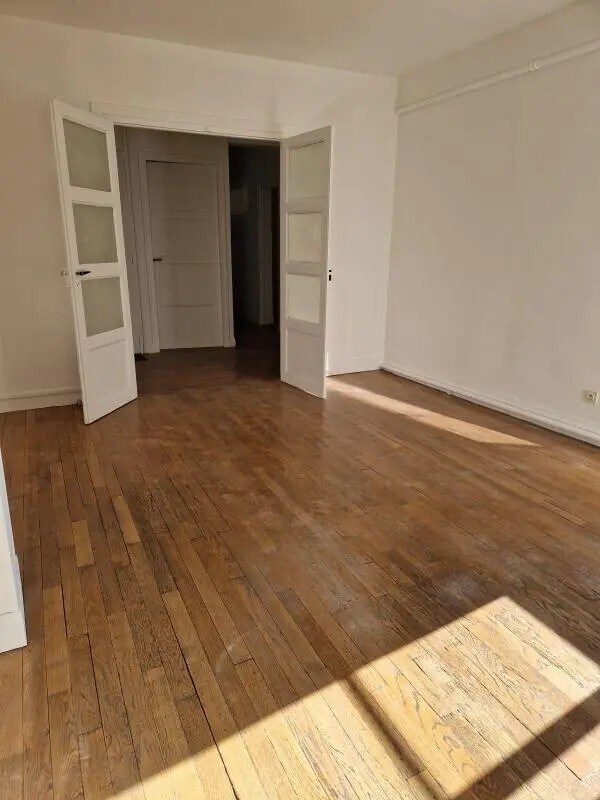 32 Rue Du General Leclerc, SAINT-OUEN-L'AUMONE à louer Photo intérieure– Image 1 sur 4