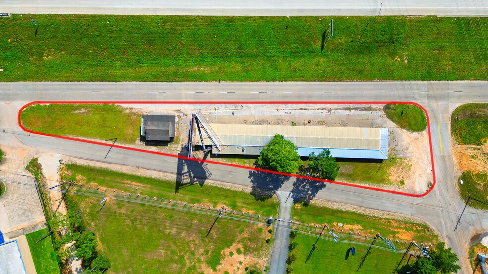 34519 State Highway 249, Pinehurst, TX à vendre - Photo de l’immeuble – Image 3 sur 12