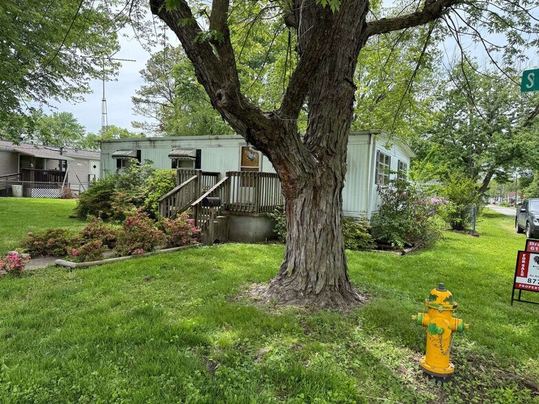 802 S Borders Ave, Marissa, IL à vendre - Photo de l’immeuble – Image 3 sur 23