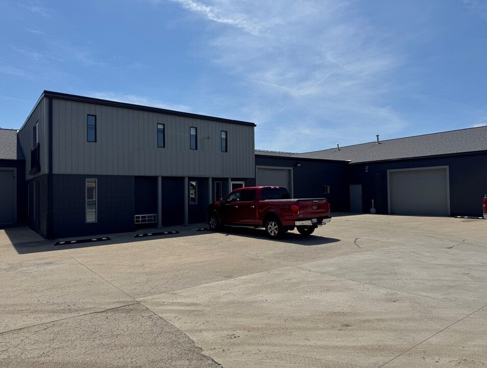 805-809 E Perkins Rd, Urbana, IL à louer Photo principale– Image 1 sur 16