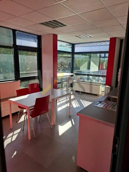 Bureau dans BIOT à louer - Photo de l’immeuble – Image 3 sur 7