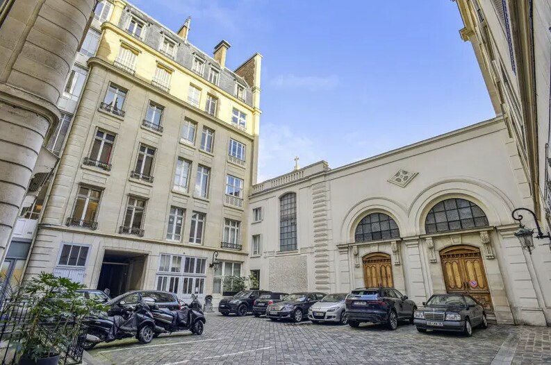 Bureau dans Paris à louer - Photo de l’immeuble – Image 2 sur 3