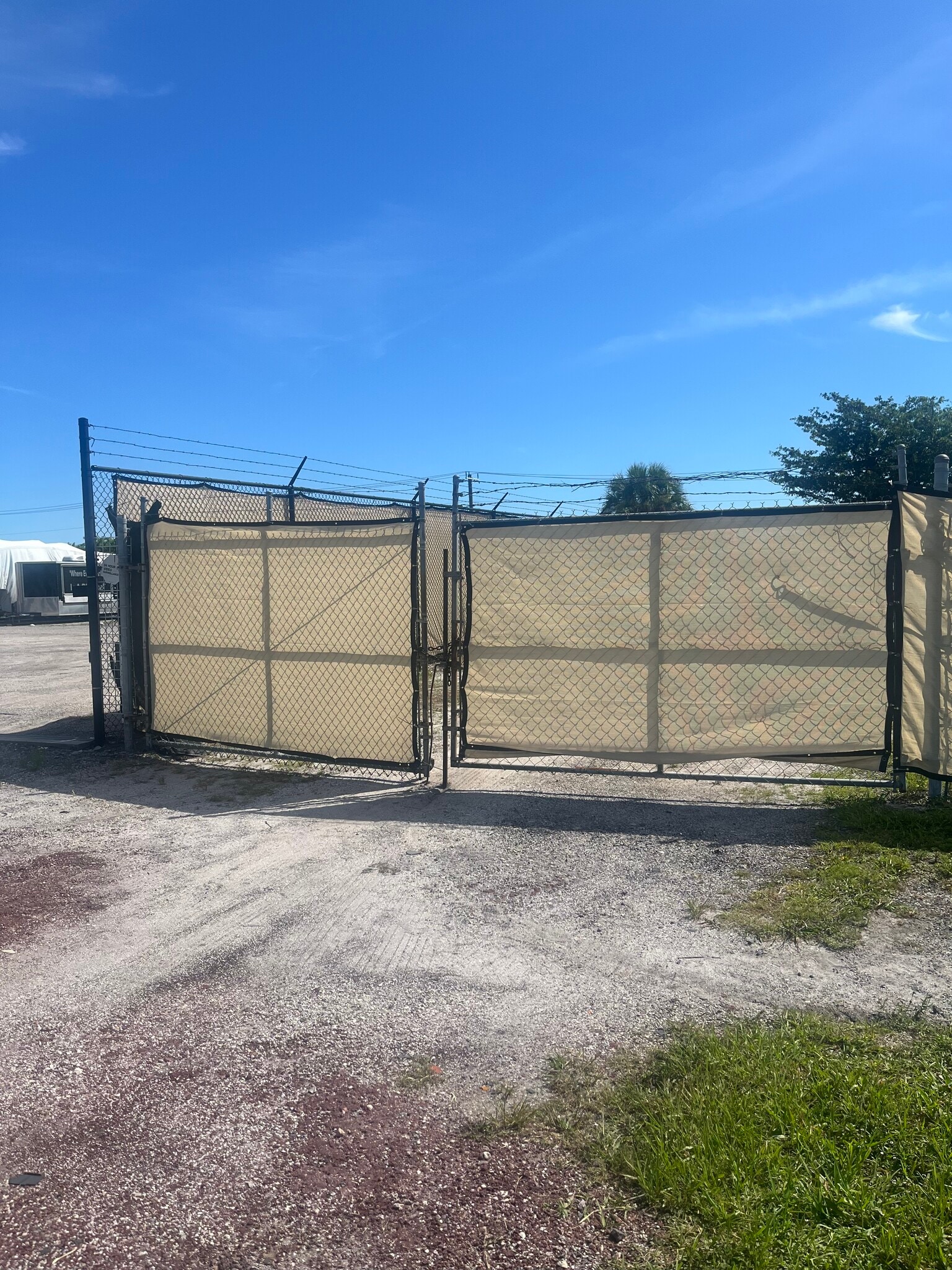 2201 SE Indian St, Stuart, FL à louer Autre– Image 1 sur 3