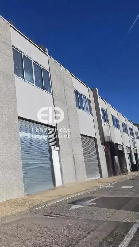 Plus de détails pour Bureau, Industriel/Logistique à louer