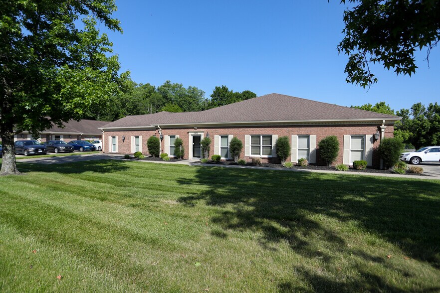 2902 Foltz Dr, Edgewood, KY à vendre - Photo principale – Image 2 sur 16