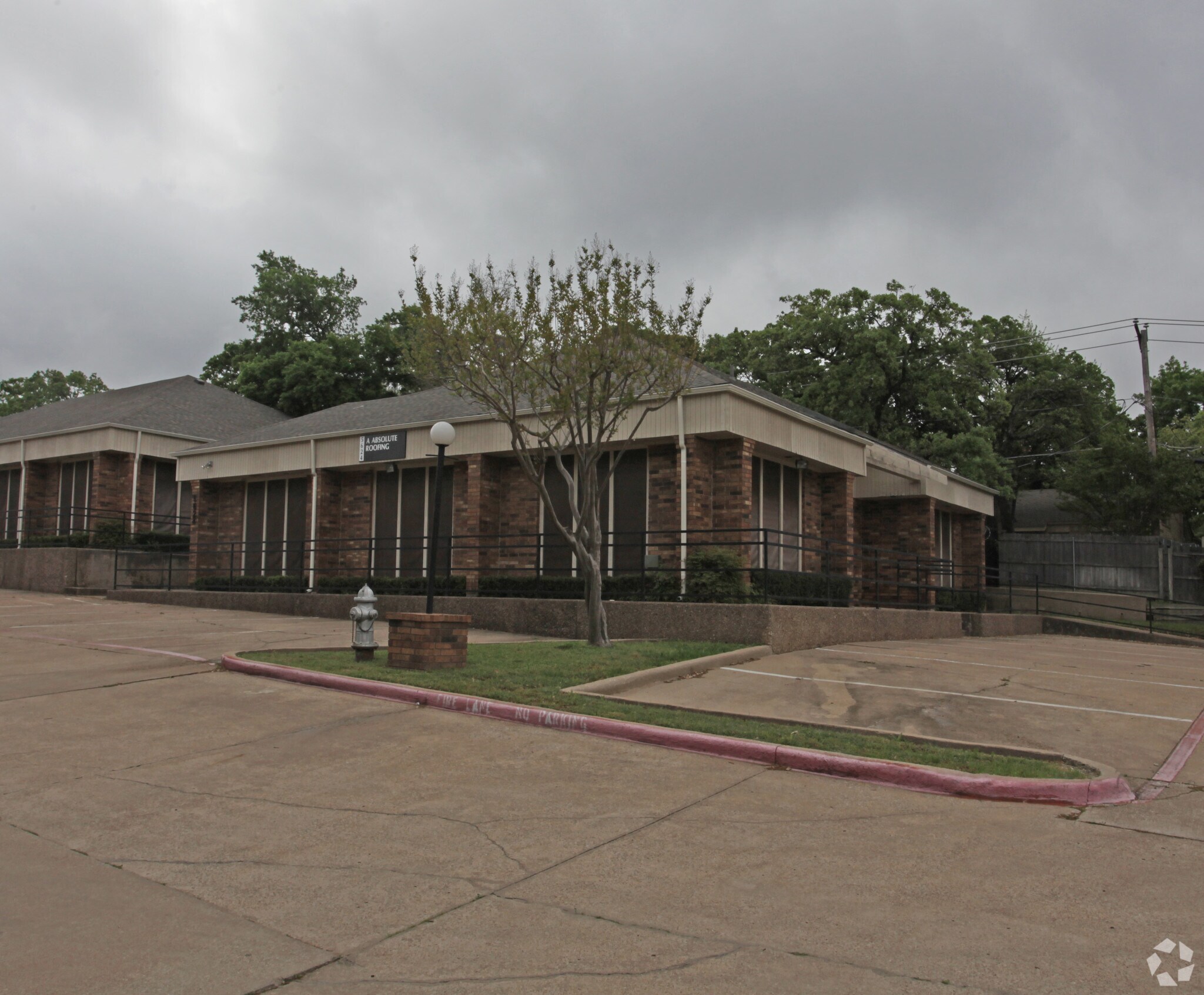 5624 SW Green Oaks Blvd, Arlington, TX à vendre Photo principale– Image 1 sur 3