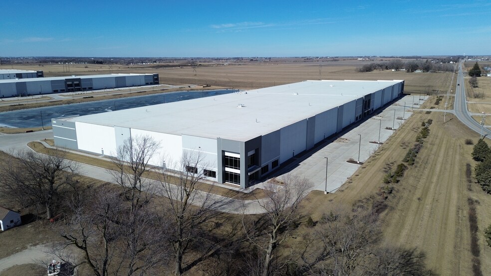 2600 20th Ave SW, Altoona, IA à louer - Photo principale – Image 1 sur 6