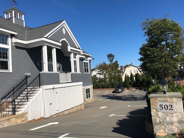 502 Granite Ave, Milton, MA à louer - Photo de l’immeuble – Image 3 sur 10