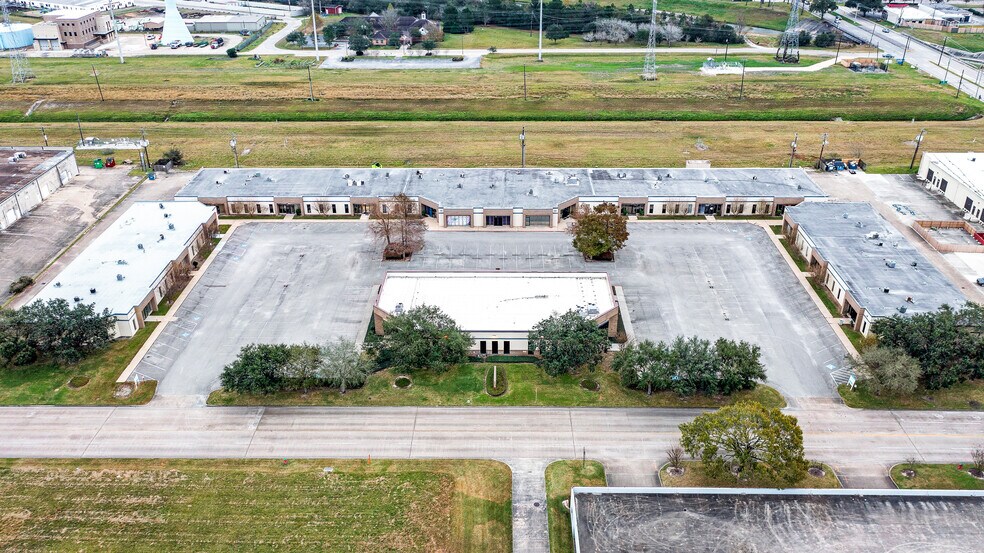1010-1020 Hercules Ave, Houston, TX à louer - Photo de l’immeuble – Image 1 sur 5