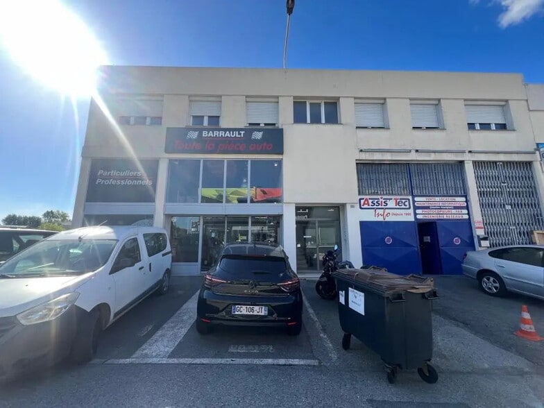 Bureau dans Saint-Laurent-du-Var à louer - Photo de l’immeuble – Image 2 sur 15