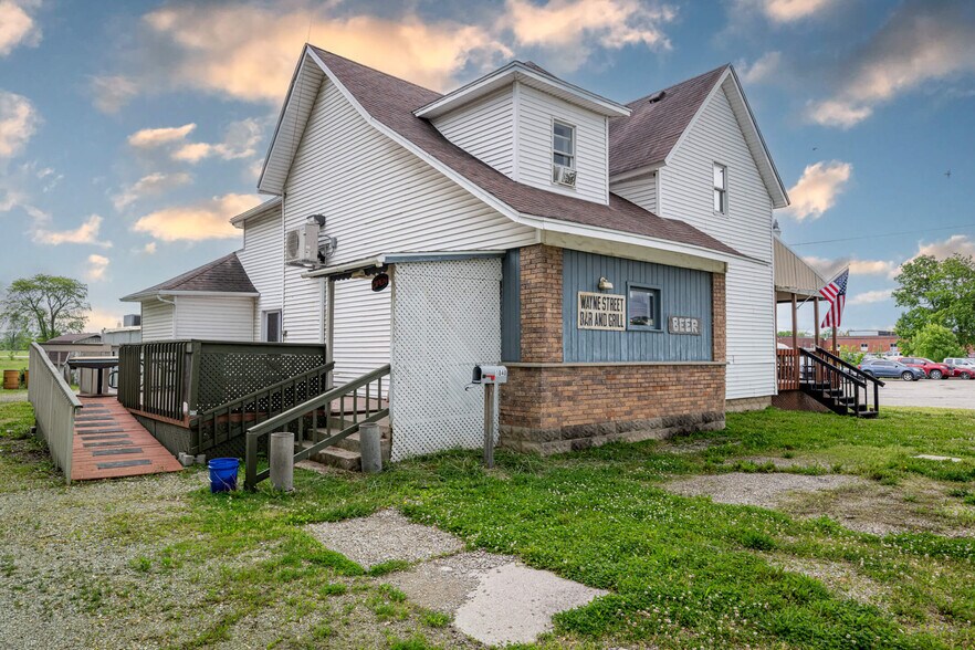 1040 S Wayne St, Saint Marys, OH à vendre - Photo de l’immeuble – Image 2 sur 29