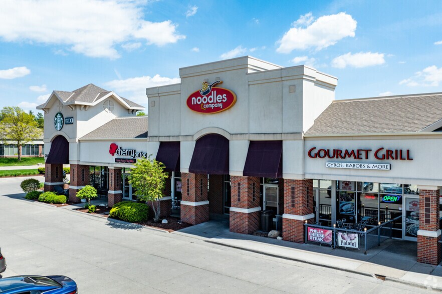 2801 Pine Lake Rd, Lincoln, NE à louer - Photo de l’immeuble – Image 2 sur 5