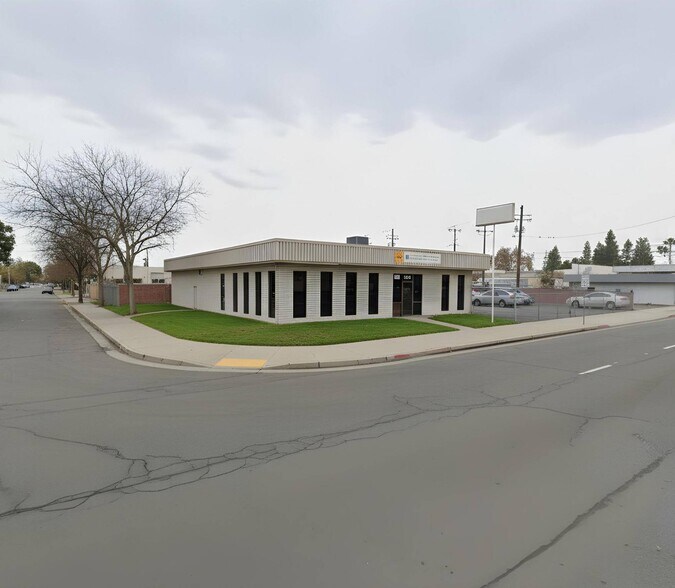 925 N Abby St, Fresno, CA à vendre - Photo de l’immeuble – Image 3 sur 5