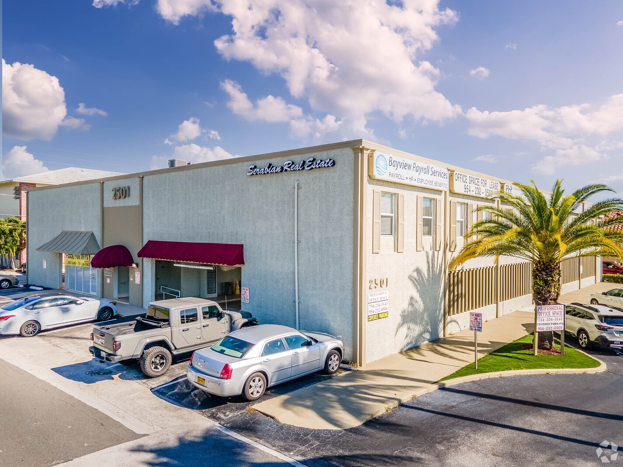 2501 E Commercial Blvd, Fort Lauderdale, FL à louer Photo de l’immeuble– Image 1 sur 11