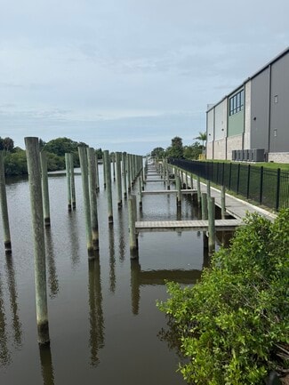 Plus de détails pour 325 Glancy Ln NE, Port Charlotte, FL - Terrain à vendre