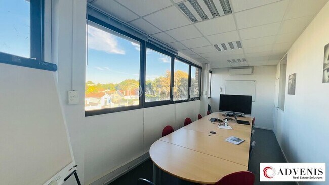 Plus de détails pour Bureau à vendre
