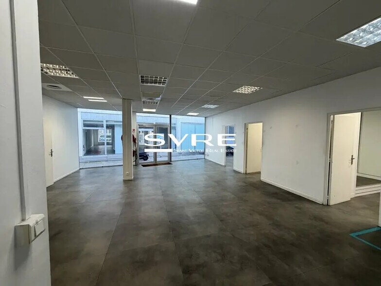 Local commercial dans Marseille à louer - Photo intérieure – Image 2 sur 12