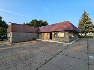 Plus de détails pour 321 W Clifton St, Tomah, WI - Local commercial à vendre