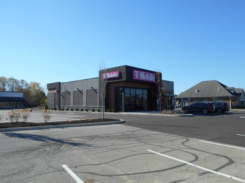 4901-5151 E 82nd St, Indianapolis, IN à louer - Photo de l’immeuble – Image 3 sur 9