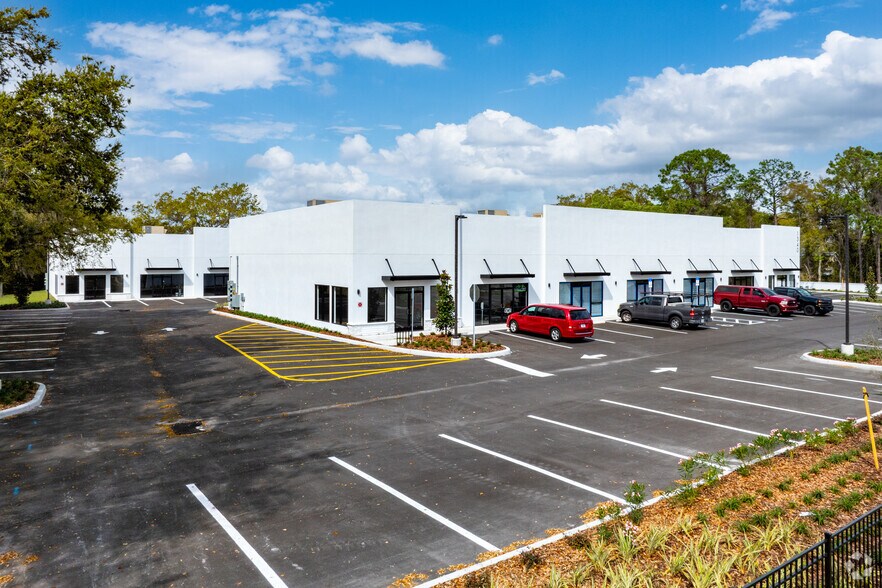 1340 S Narcoossee Rd, Saint Cloud, FL à vendre - Photo de l’immeuble – Image 3 sur 32