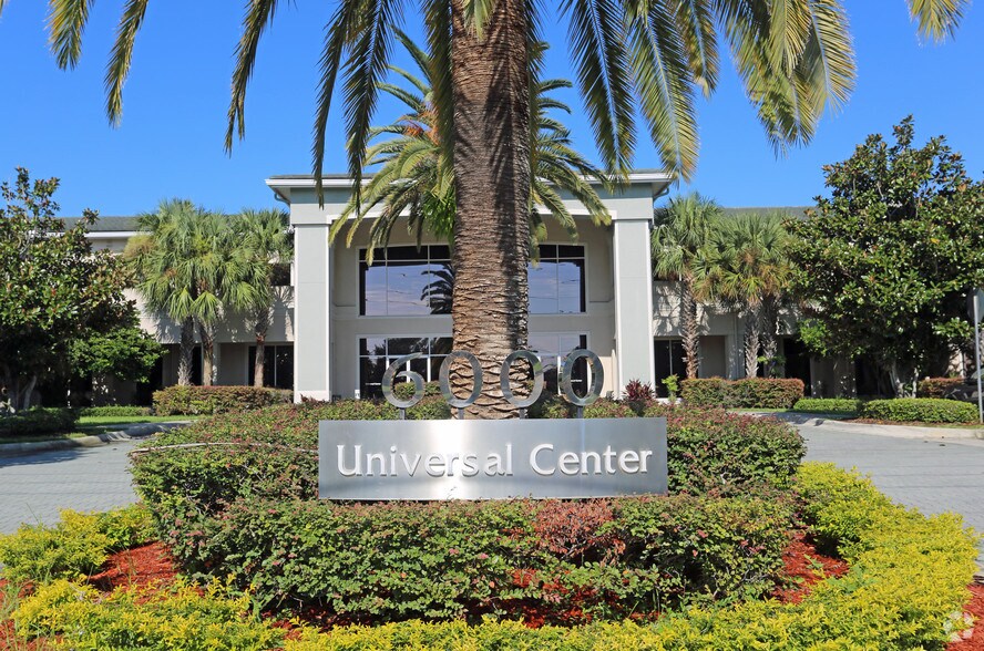 6000 Turkey Lake Rd, Orlando, FL à louer - Photo principale – Image 1 sur 43