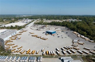 Plus de détails pour 8701 E Us Highway 40, Kansas City, MO - Industriel/Logistique à louer