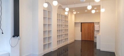 127 Stoke Newington High St, Londres à louer Photo intérieure– Image 1 sur 5