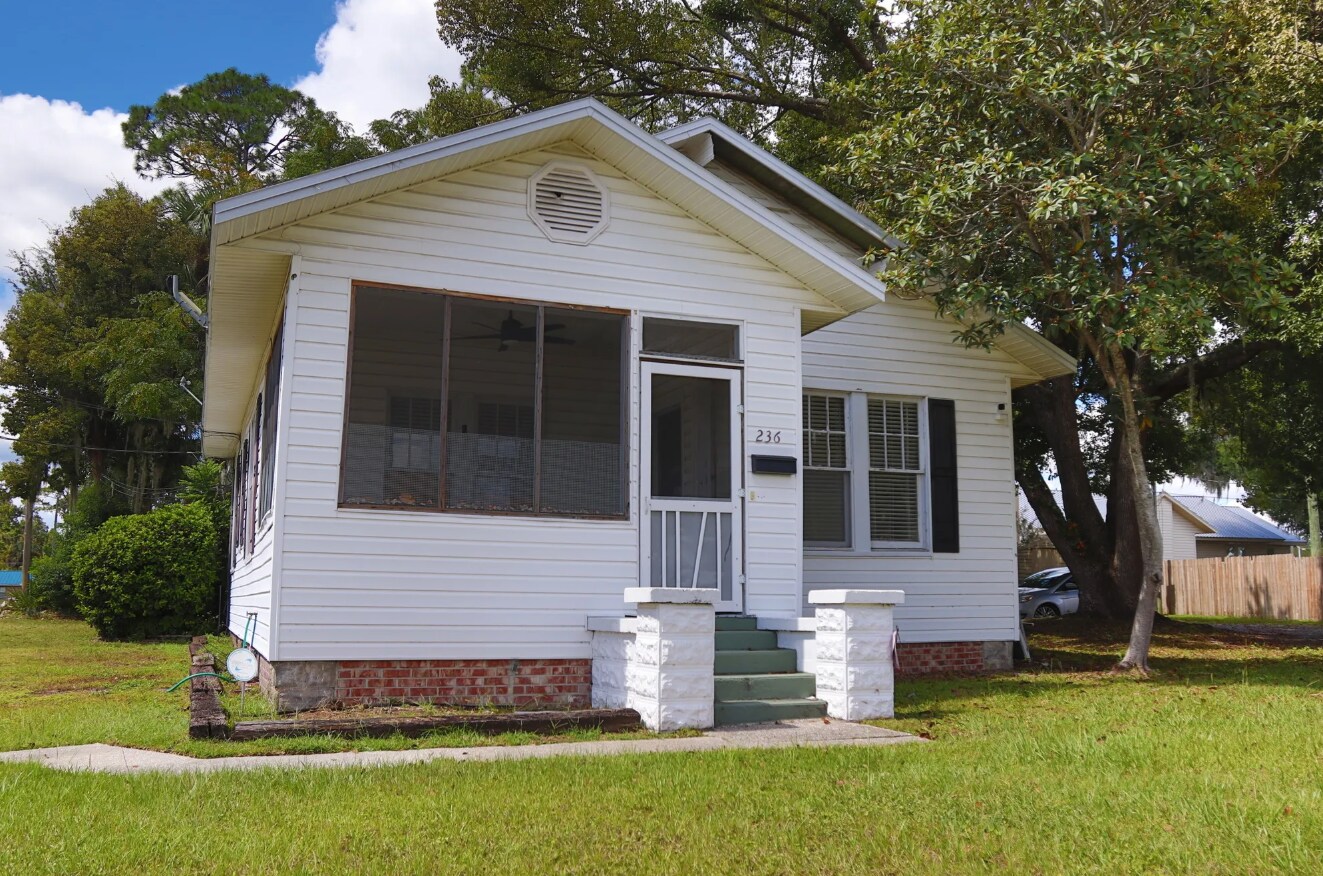236 SW Alachua Ave, Lake City, FL à vendre Photo principale– Image 1 sur 2