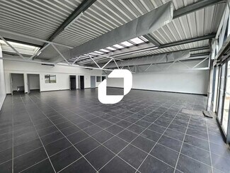 Plus de détails pour Local commercial à louer