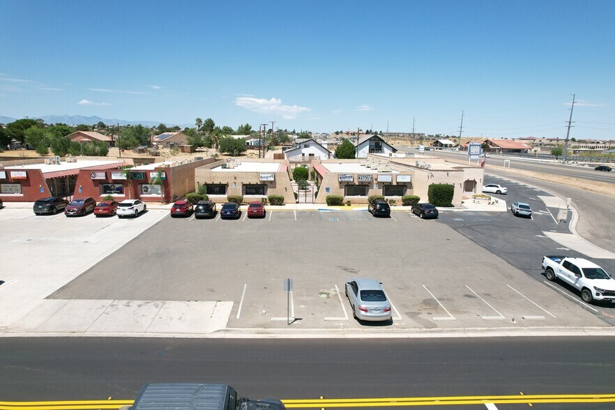 12064 Jacaranda Ave, Hesperia, CA à louer - Photo de l’immeuble – Image 2 sur 17
