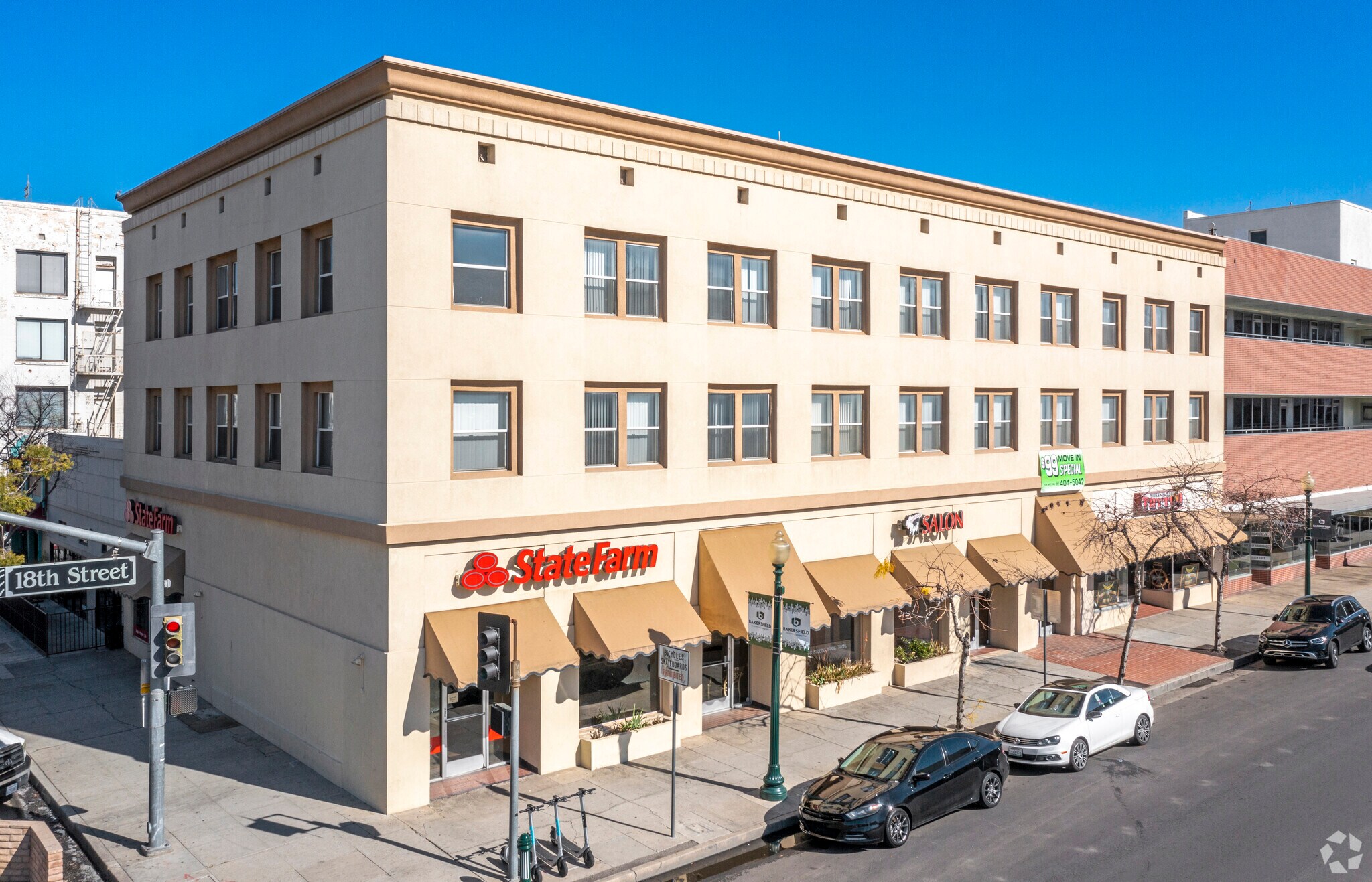 1522 18th St, Bakersfield, CA à louer Photo principale– Image 1 sur 20