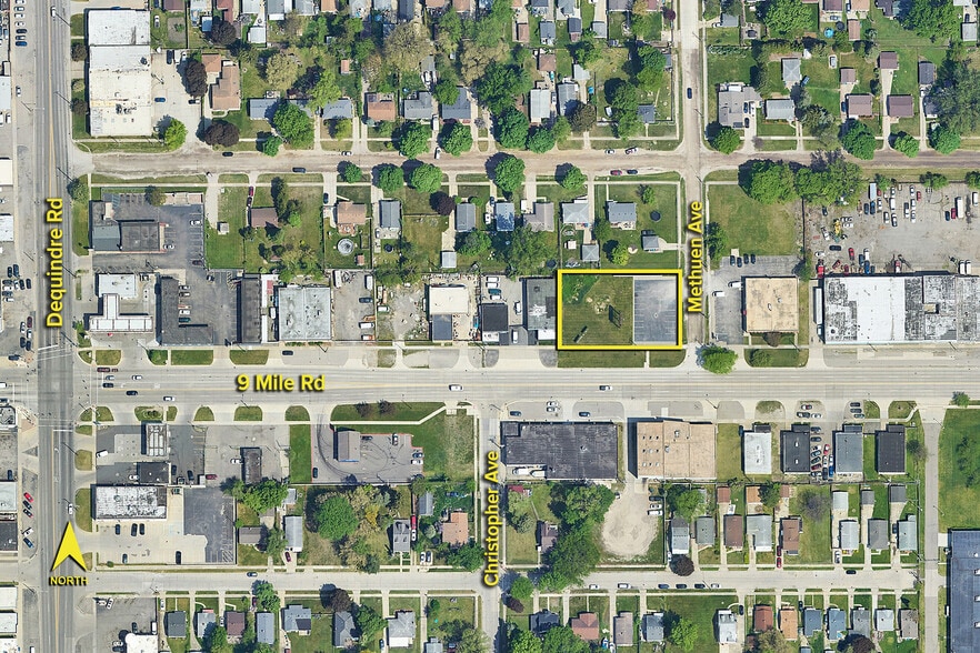 2149 E 9 Mile Rd, Warren, MI à vendre - Photo principale – Image 1 sur 1