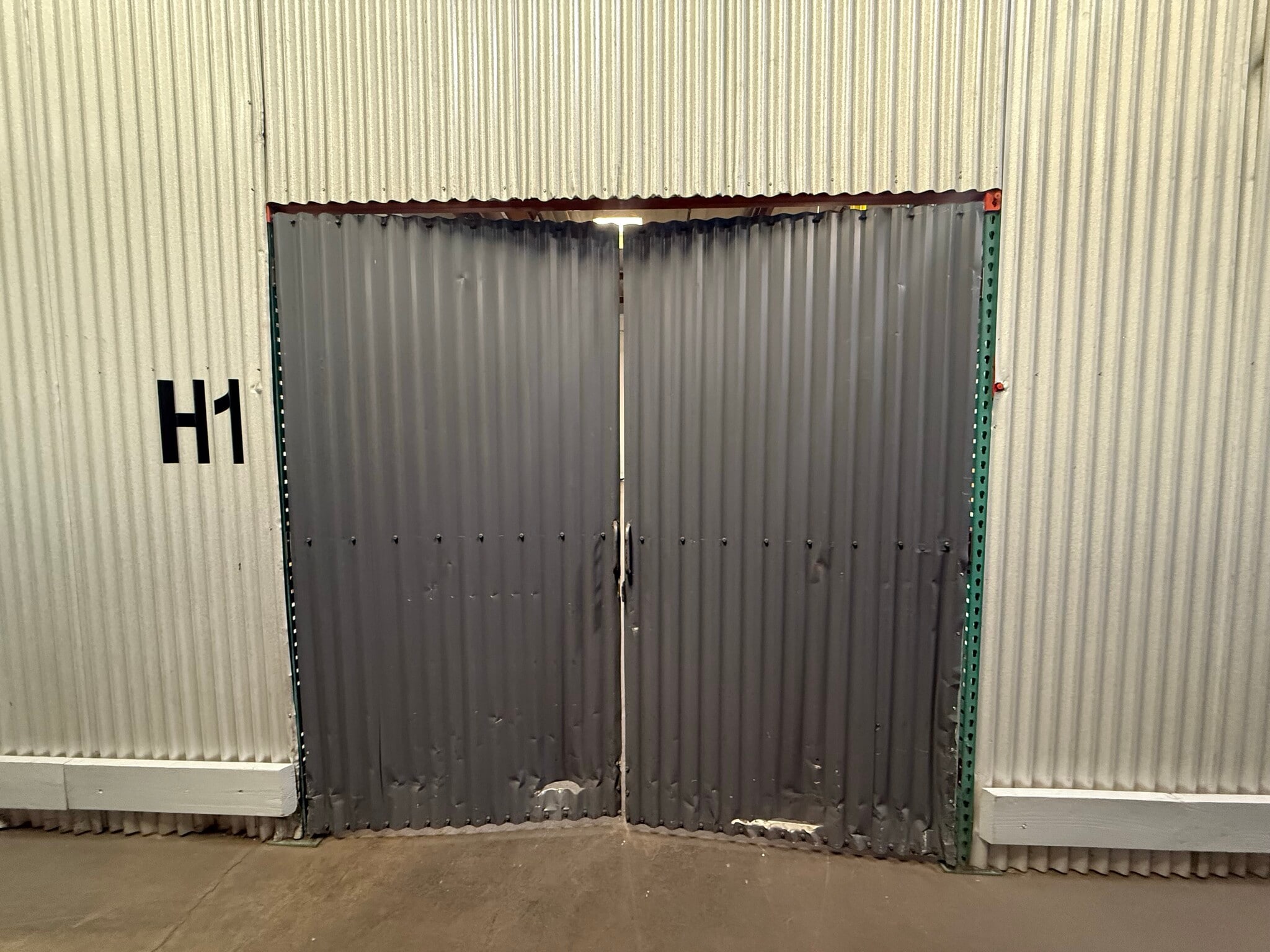 5625 E Firestone Blvd, South Gate, CA à louer Photo intérieure– Image 1 sur 3