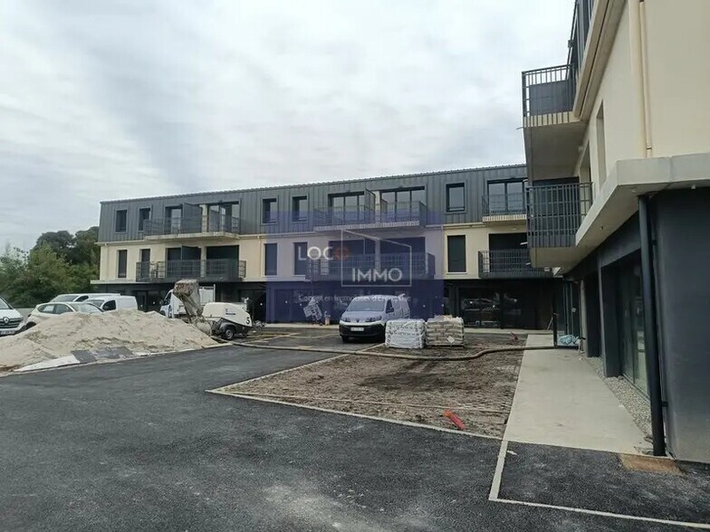 Local commercial dans Béguey à vendre - Photo de l’immeuble – Image 2 sur 8