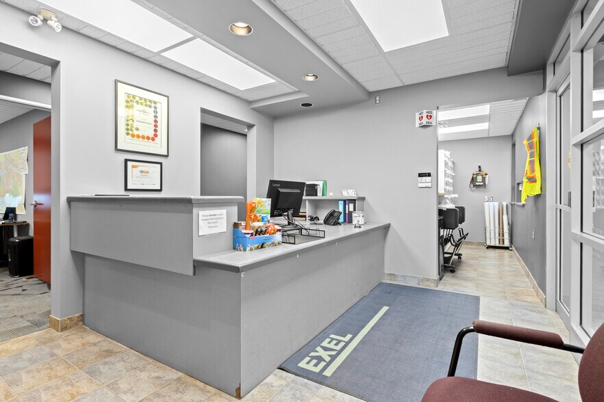 135 Walgreen Rd, Ottawa, ON à louer - Photo de l’immeuble – Image 3 sur 21