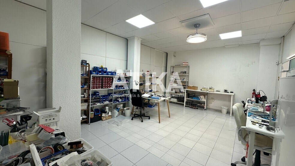 Local commercial dans Ontinyent à louer - Photo de l’immeuble – Image 2 sur 9