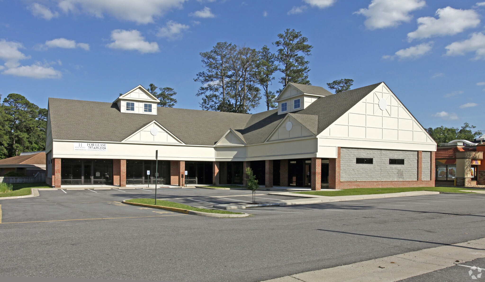 3207 Churchland Blvd, Chesapeake, VA à vendre Photo de l’immeuble– Image 1 sur 10