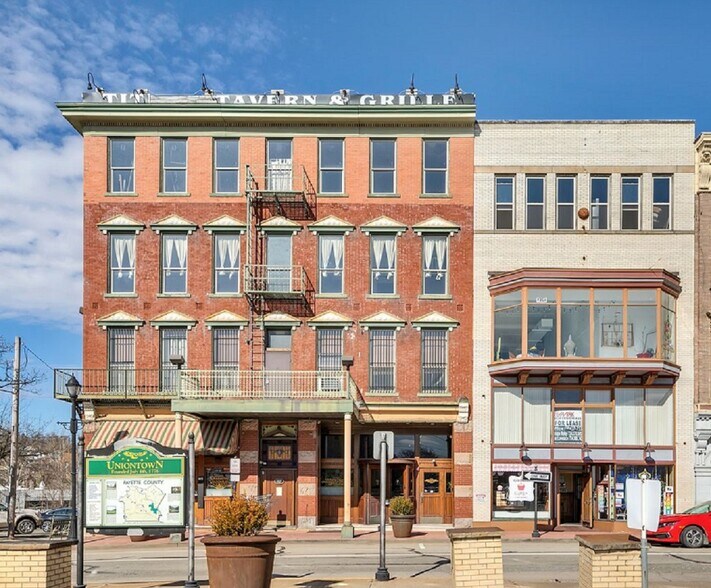 92 W Main St, Uniontown, PA à vendre - Photo de l’immeuble – Image 2 sur 65